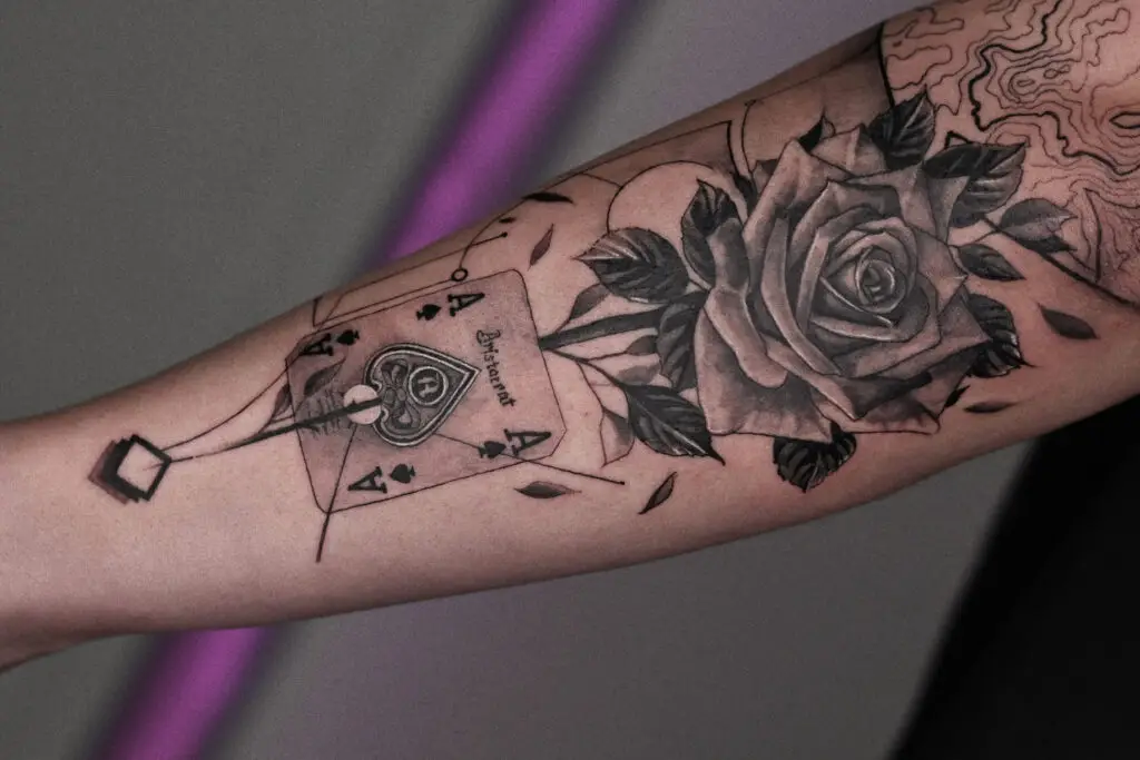 Fineline Realistic Tattoo